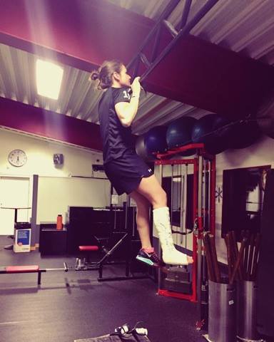 betty-jouanny-pullups